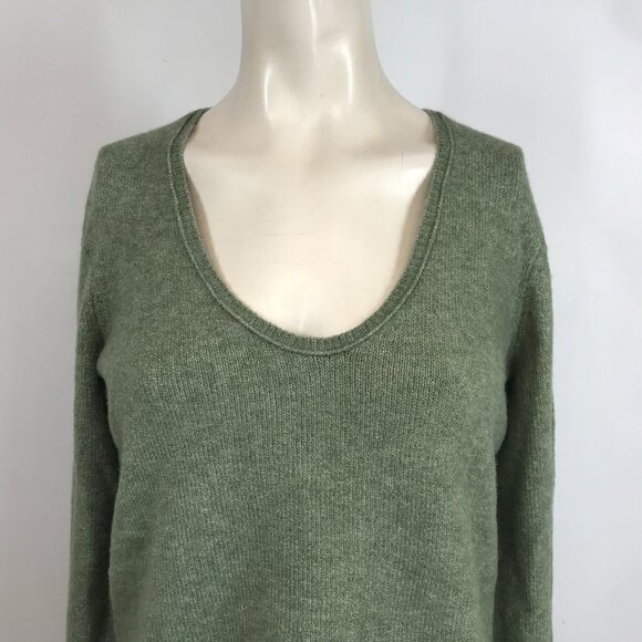 AERIE - WOMEN'S SMALL - GREEN LONG SLEEVE ROUND NECK PULL-OVER SWEATER - Picture 2 of 8